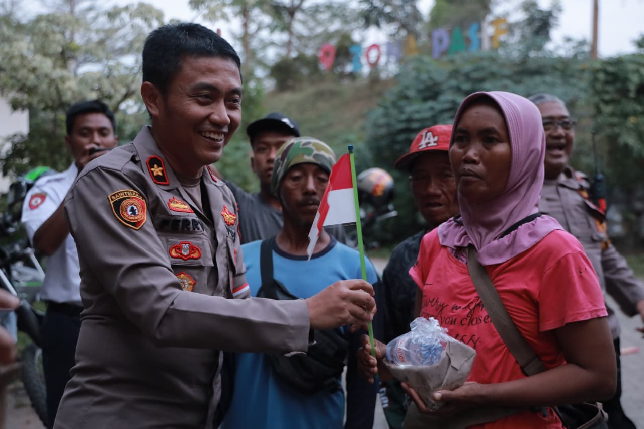 Polres Jember Tebar Kebaikan di Momen Kemerdekaan Ke-80 RI