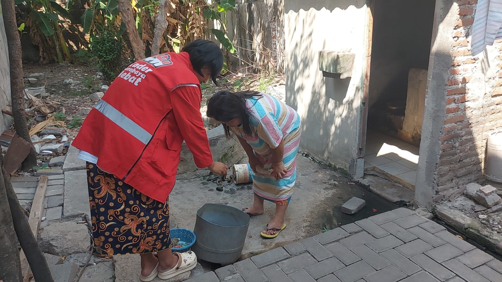 Kader Surabaya Hebat RW XII Embong Kaliasin Sukses Cegah DBD