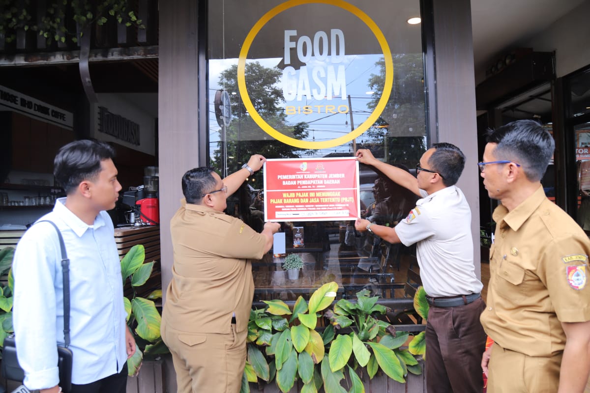 Bapenda Jember Tunjukan Taringnya, Segel Hotel Java Lotus dan Dua Restoran