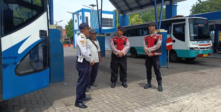 Dugaan Pelecehan Penumpang, Samapta Polres Situbondo Patroli Terminal