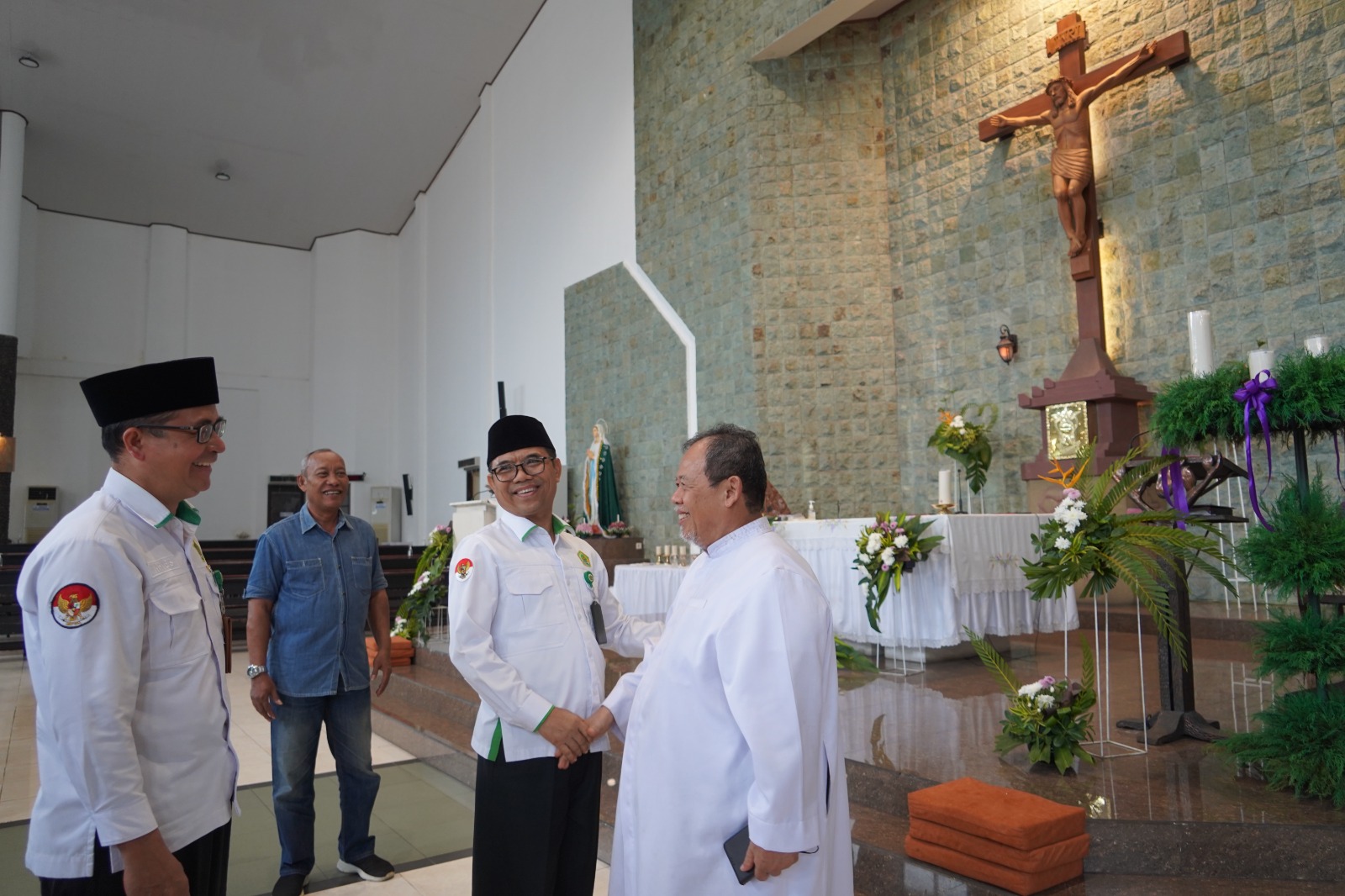 Tinjau Kesiapan Gereja di Surabaya-Sidoarjo, Kakanwil Kemenag Jatim: Persiapan Sudah 100 Persen
