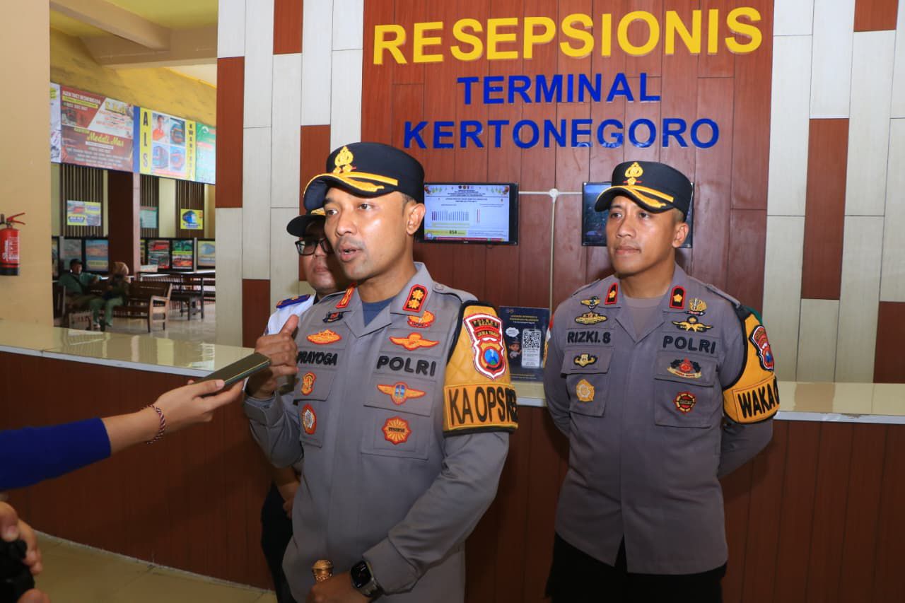 Pastikan Mudik Aman Keluarga Bahagia, Kapolres Ngawi Cek Terminal Kertonegoro 