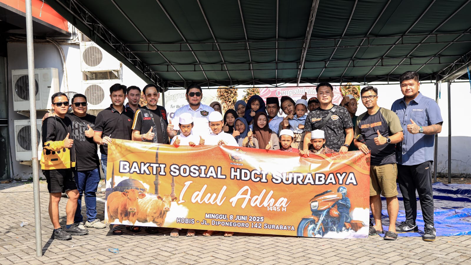 HDCI Surabaya dan Jatim Kurban 10 Ekor Sapi dan 8 Kambing untuk Duafa, Anak Yatim dan Ojol