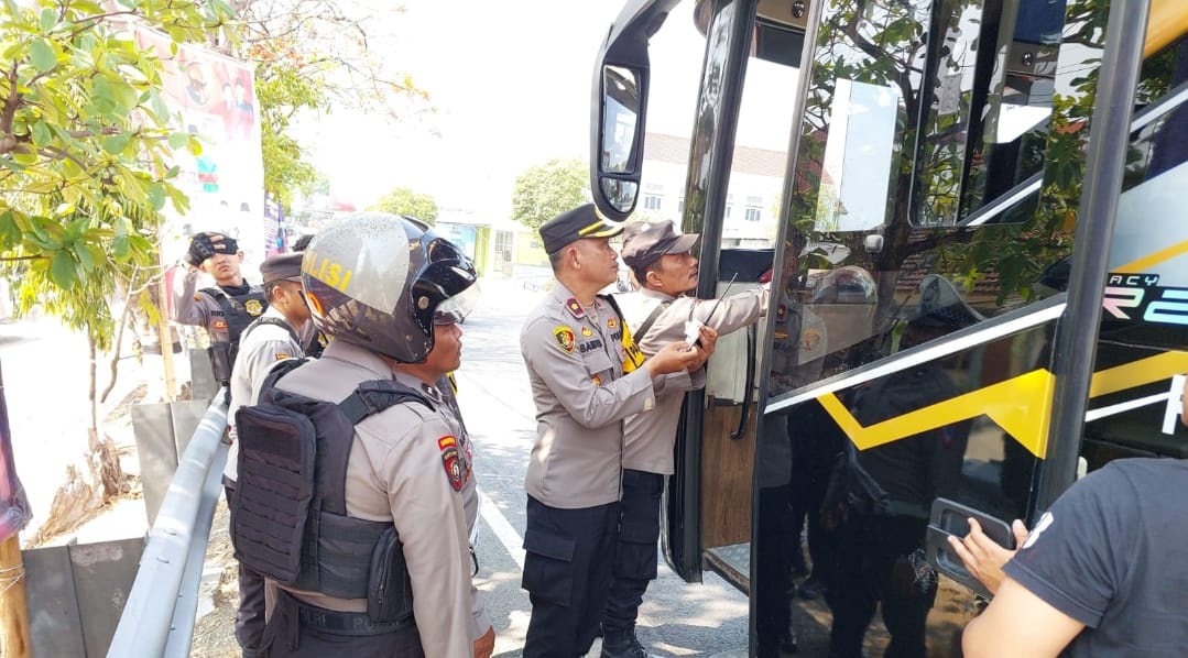 Polres Lamongan Amankan Oknum Suporter Anarkistis