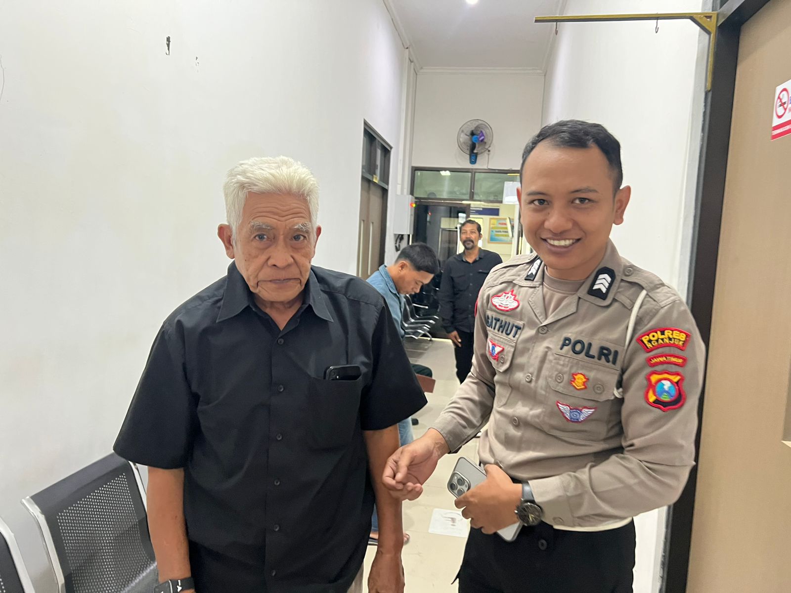 Satlantas Polres Nganjuk Kedepankan Pelayanan Inklusif bagi Pemohon SIM Lansia