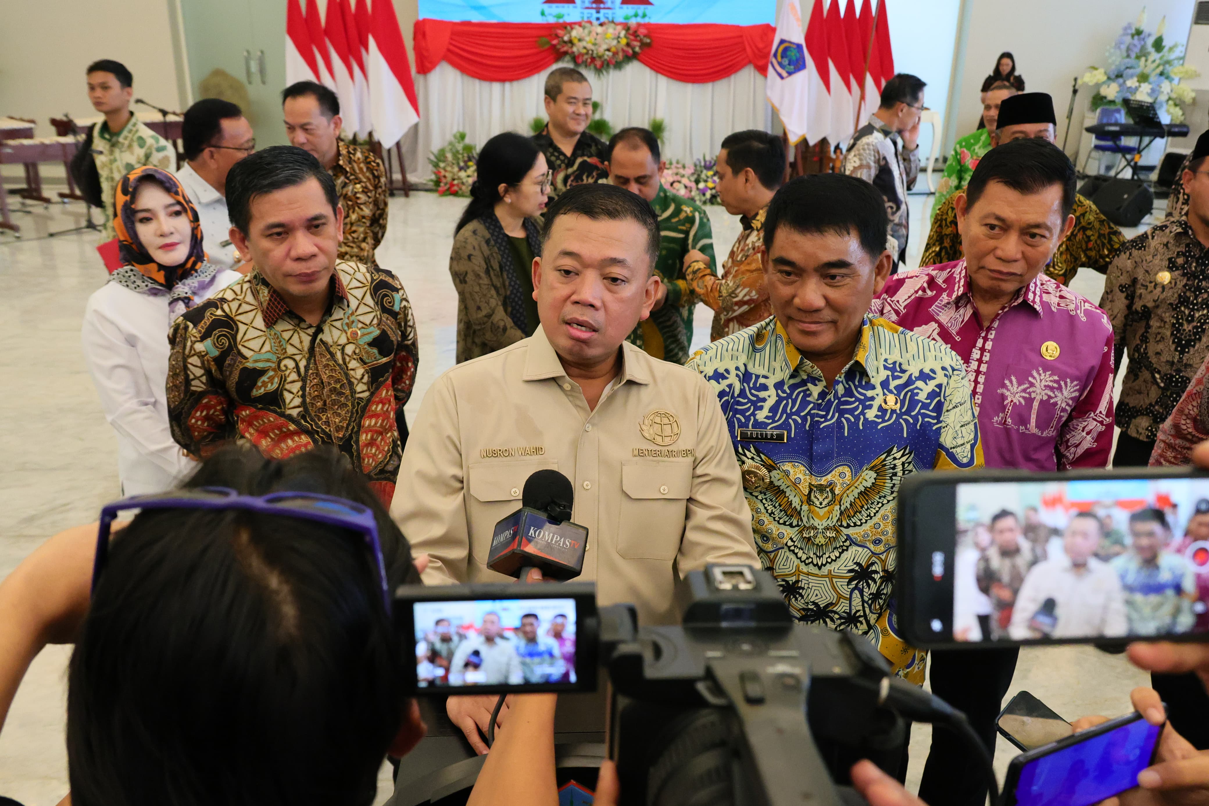 Menteri Nusron Bersama Kepala Daerah Se-Sulawesi Utara Sepakat Jaga Ekosistem Tata Ruang