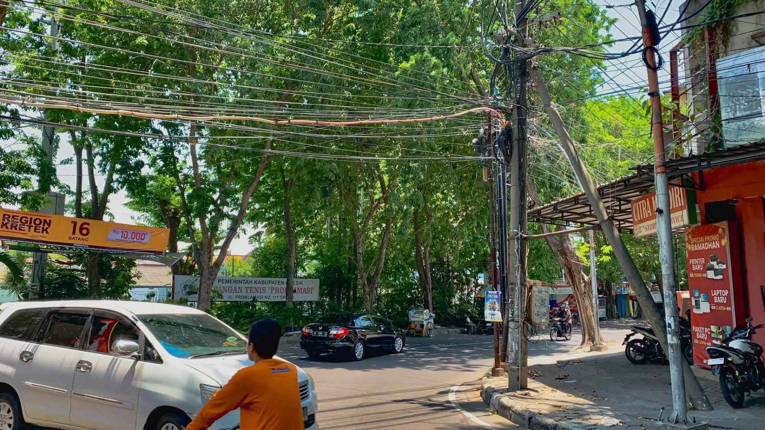 Kabel Udara di Gresik Direlokasi ke Bawah Tanah, DPRD: Bisa Menambah PAD