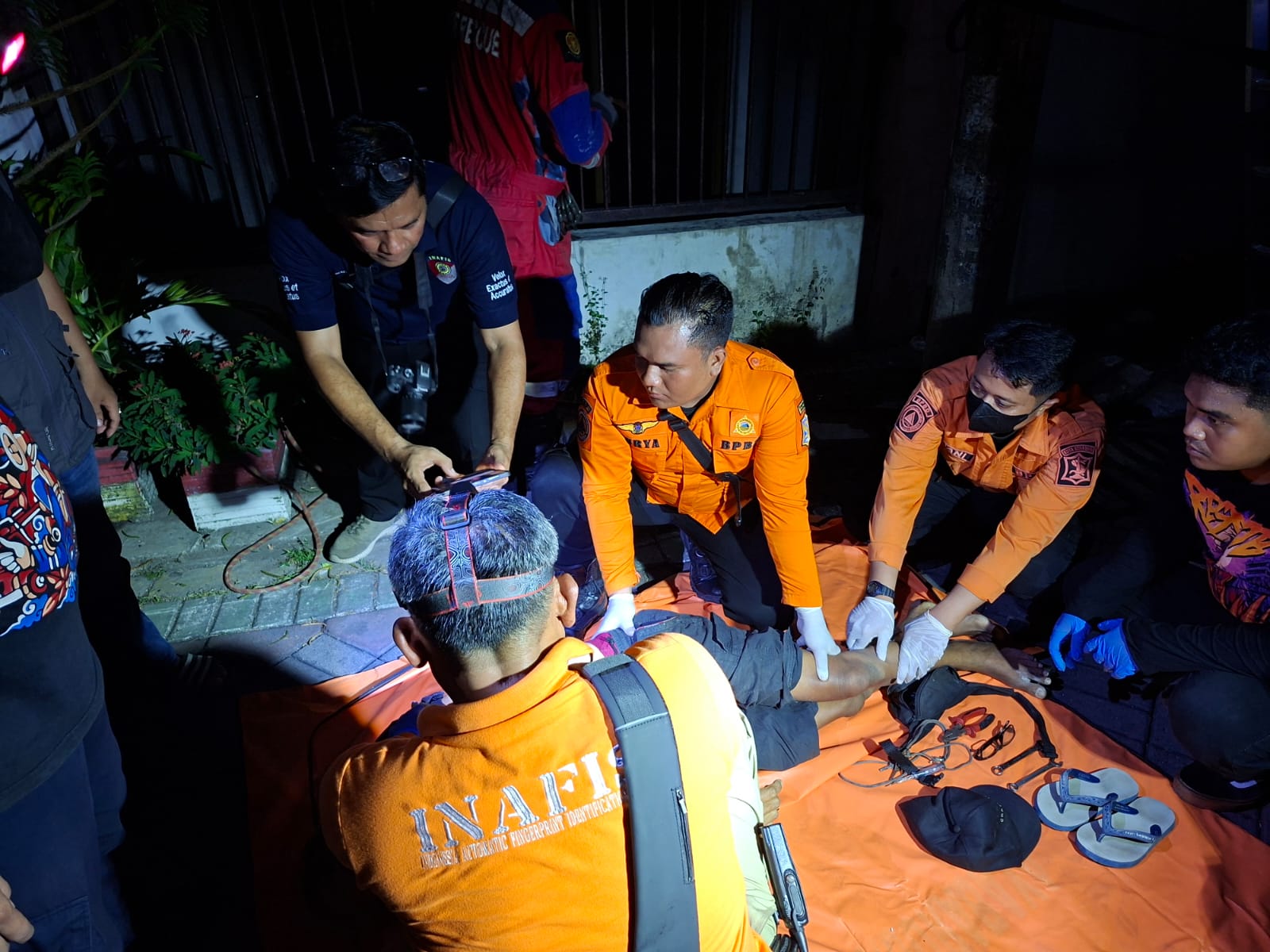 Tragis! Warga Lebak Permai Utara Tewas Tersengat Listrik saat Perbaiki Kabel