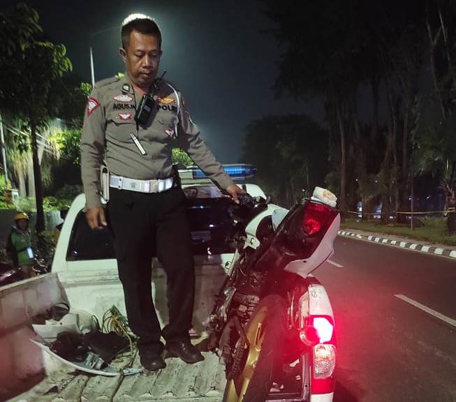 Pemotor Tewas Jadi Korban Tabrak Lari di Jalan Diponegoro