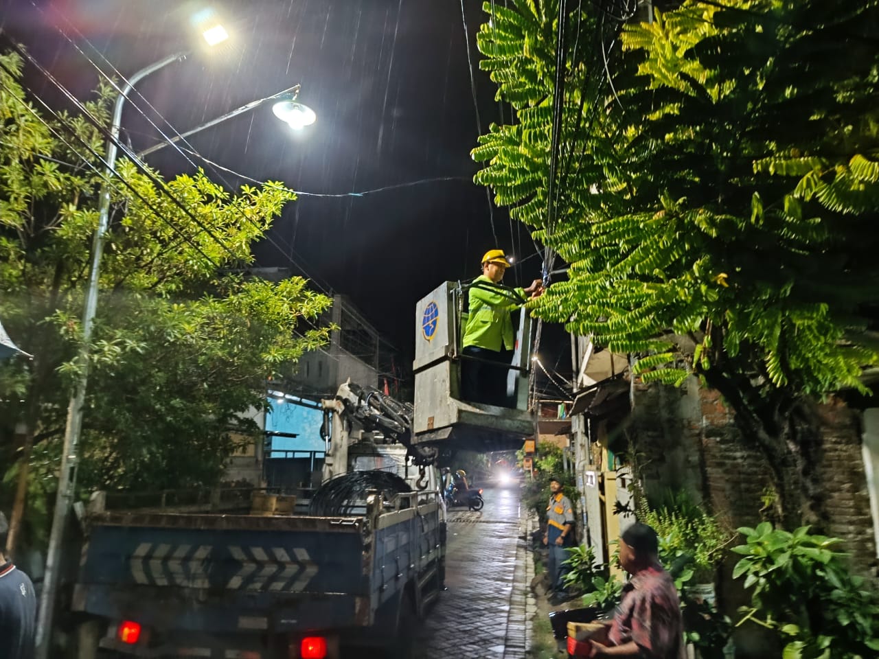 Pemkot Targetkan 10.000 PJU Baru, DPRD Tekankan Smart Lighting hingga Gang Sempit