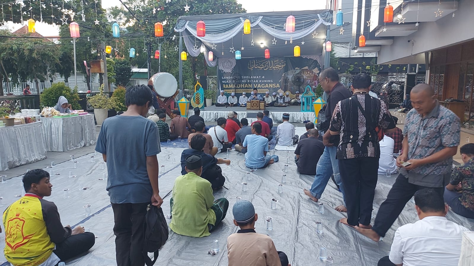 Masjid Al Muhajirin Ramaikan Ramadan dengan Gandrung Selawat dan Takjil Gratis 