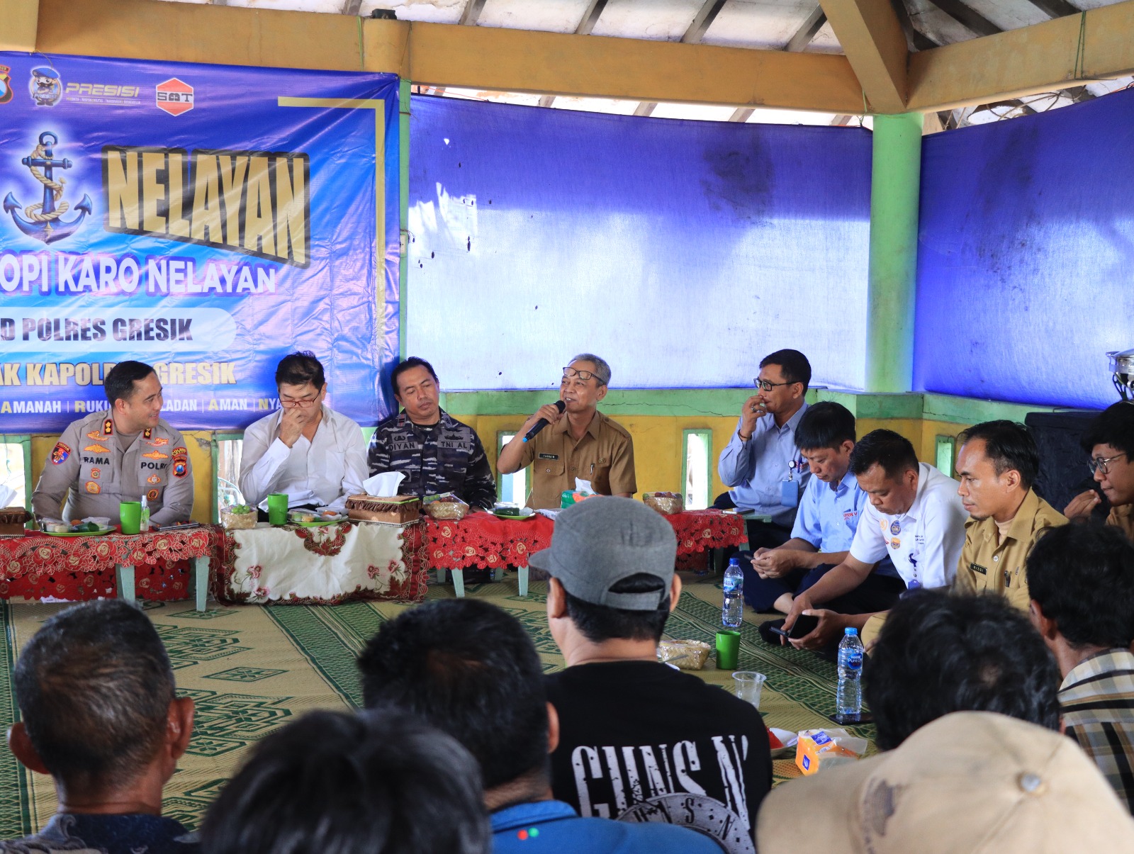 Kapolres Gresik Gelar Jangkar, Dengar Aspirasi Nelayan dan Salurkan Bantuan Keselamatan Laut