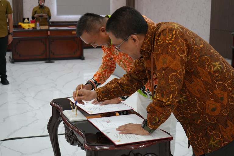 Bupati Situbondo Teken Nota Kesepahaman dengan Universitas Jember