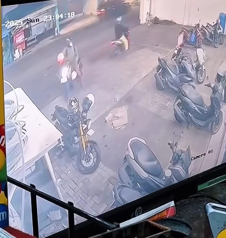 Dua Bandit Motor Satroni Alfamidi Gasak Scoopy Pengunjung