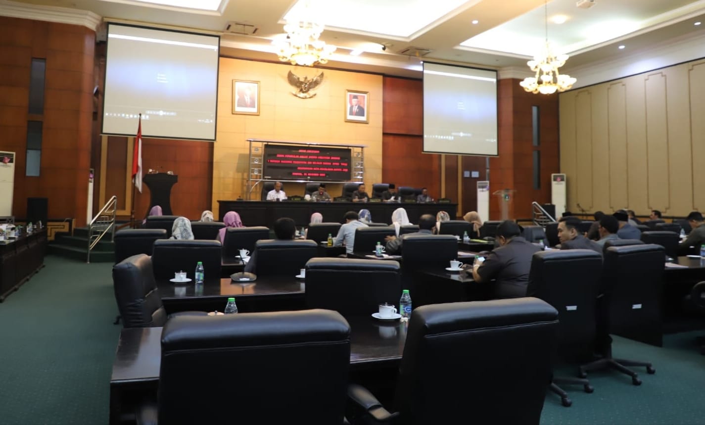 Rapat Paripurna DPRD Jombang Bahas Dua Raperda Inisiatif dan R-APBD 2024