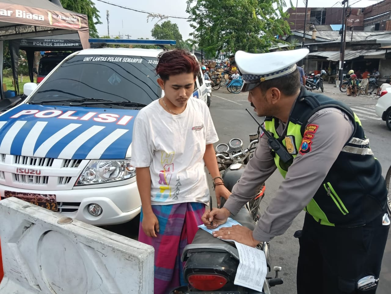 Tingkatkan Disiplin Berlalu Lintas, Polres Tanjung Perak Operasi Zebra Semeru 2024 