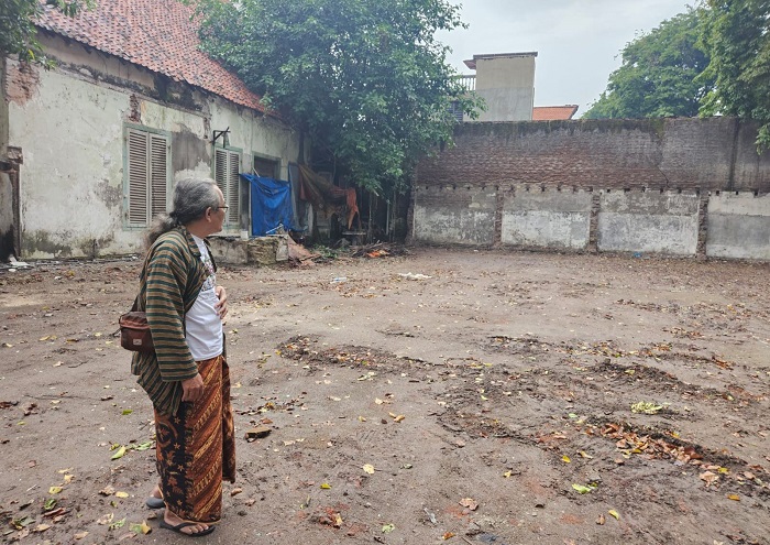 Bangunan Cagar Budaya Eks Asrama VOC di Bandar Grisse Dibongkar, Budayawan Gresik Protes
