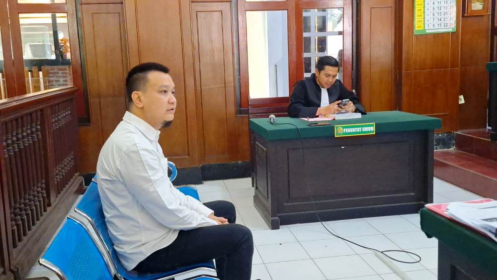 Ivan Akui Paksa Bersujud dan Menggonggong sebagai Bentuk Pembelajaran 