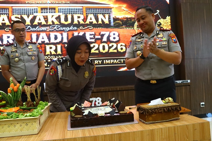  HUT Polwan Ke-78, Kapolres Gresik Ingatkan Profesionalisme dan Etika Bermedia Sosial