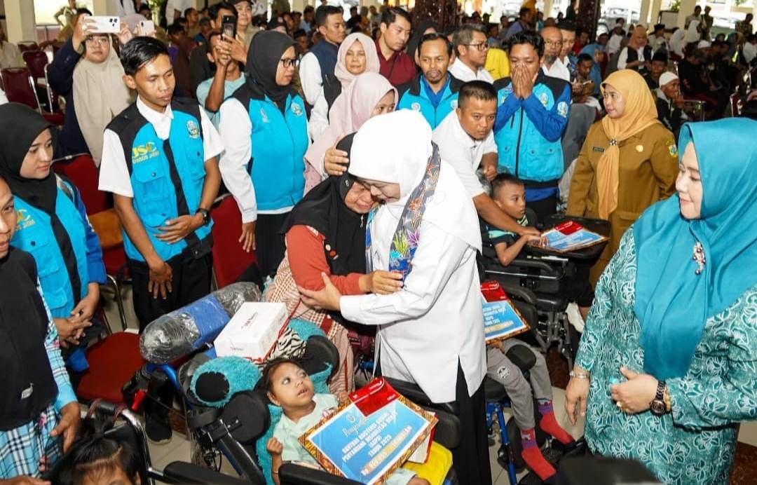 Perkuat Pilar Ekonomi Daerah, Khofifah Sejahterakan Hidup Masyarakat dari Bawah