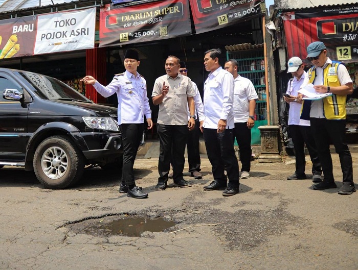 Jalan Krandekan Rusak, Bupati Trenggalek Pastikan Segera Diperbaiki