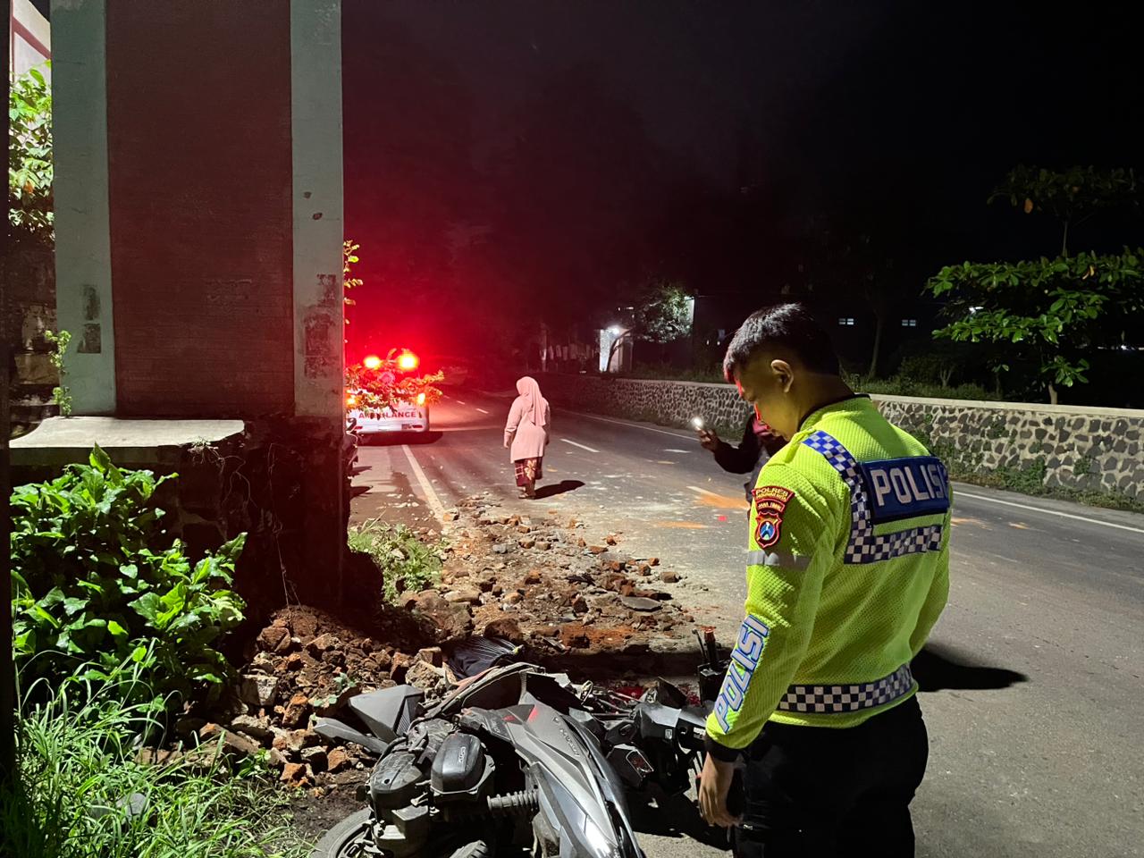 Kecelakaan Tunggal di Jalan Raya Bromo, Pengendara Motor Tewas Tabrak Gapura