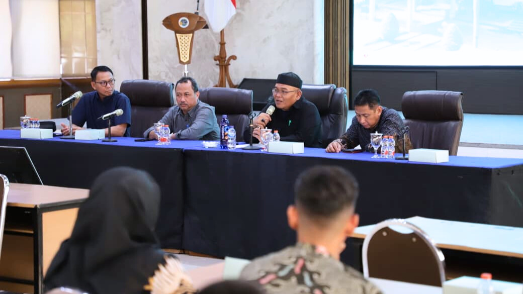 Kabid Penetapan Hak dan Pendaftaran Kanwil BPN Jatim Sharing Session Layanan Pertanahan dengan Seluruh Kasi 