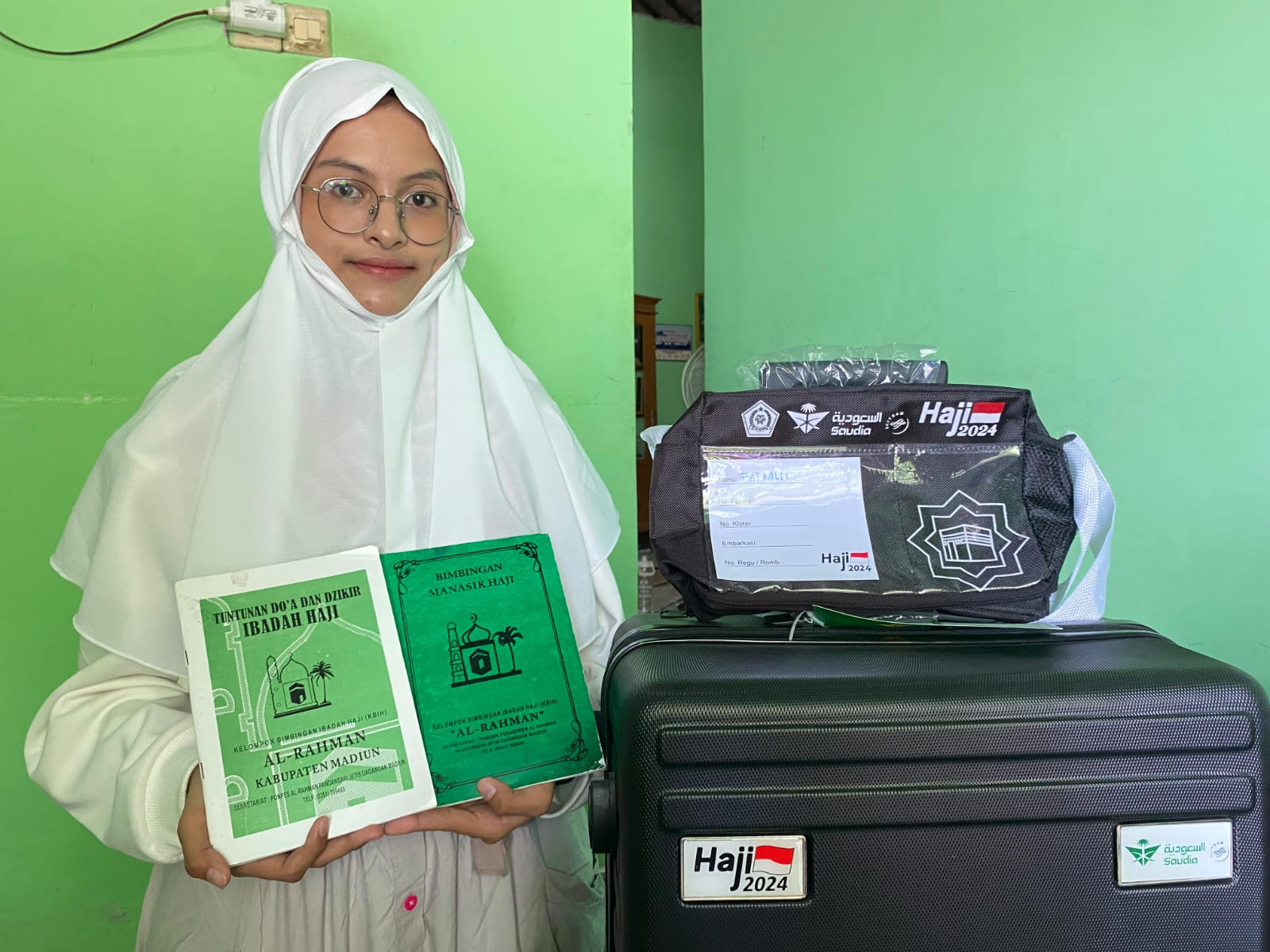 Rasa Syukur Fataalia Bisa Berangkat Haji di Usia Muda 