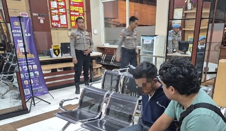Dihantam Linggis di Kamar Kos Sukorejo Lamongan, Wanita Asal Bandung Dilarikan ke Rumah Sakit