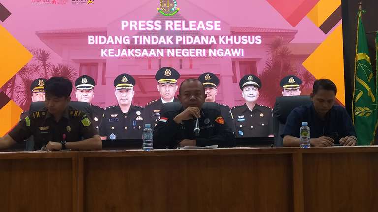 Kejari Ngawi Sita Aset Anggota DPRD Winarto dalam Kasus Gratifikasi dan Manipulasi Pajak Daerah