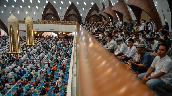 Doa di Antara Dua Khutbah Jumat, Waktu Mustajab bagi Umat Islam