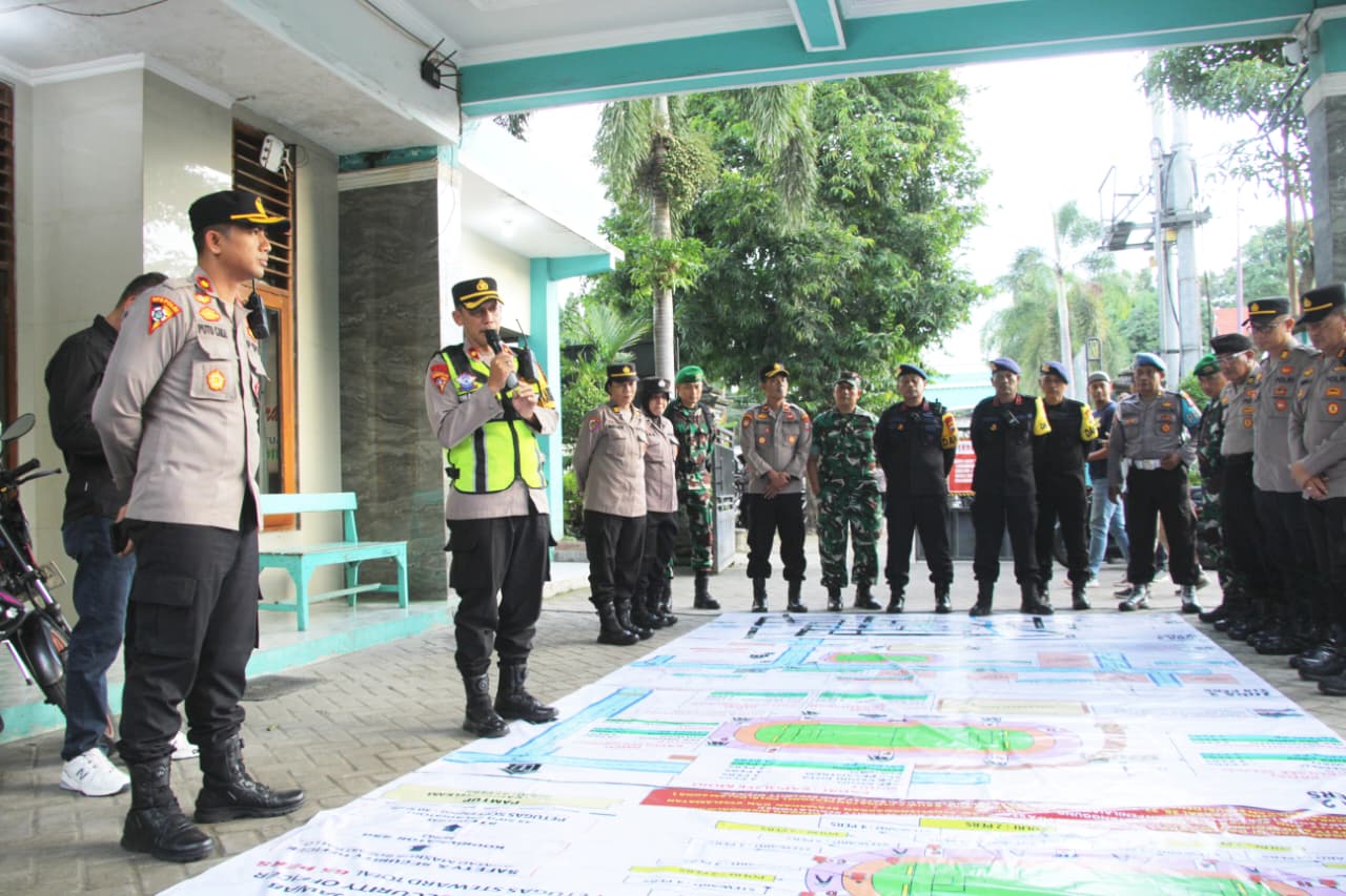 Ratusan Personel Gabungan Berhasil Amankan Pertandingan Persik Kediri