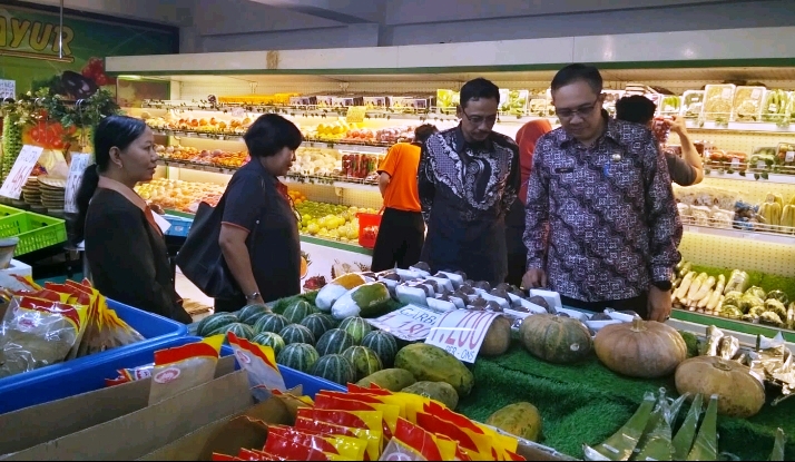 Hari Ketiga Sidak Ramadan, Swalayan Tulungagung Tertib Izin Edar