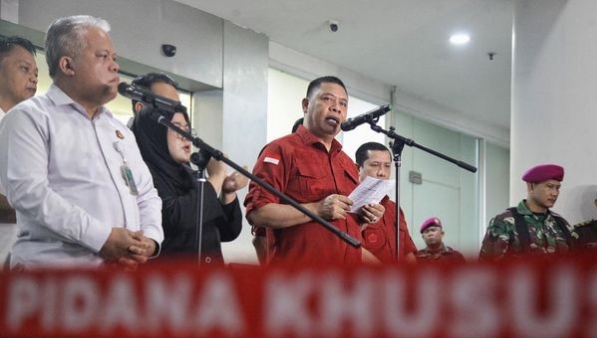 Konferensi Pers Kejagung, 3 Hakim dan 1 Pengacara jadi Tersangka Suap Vonis Bebas Ronald Tannur