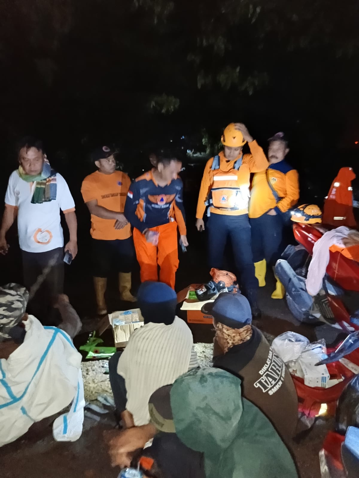 8 Buruh Tani Terjebak Banjir Bandang di Pilangkenceng Madiun