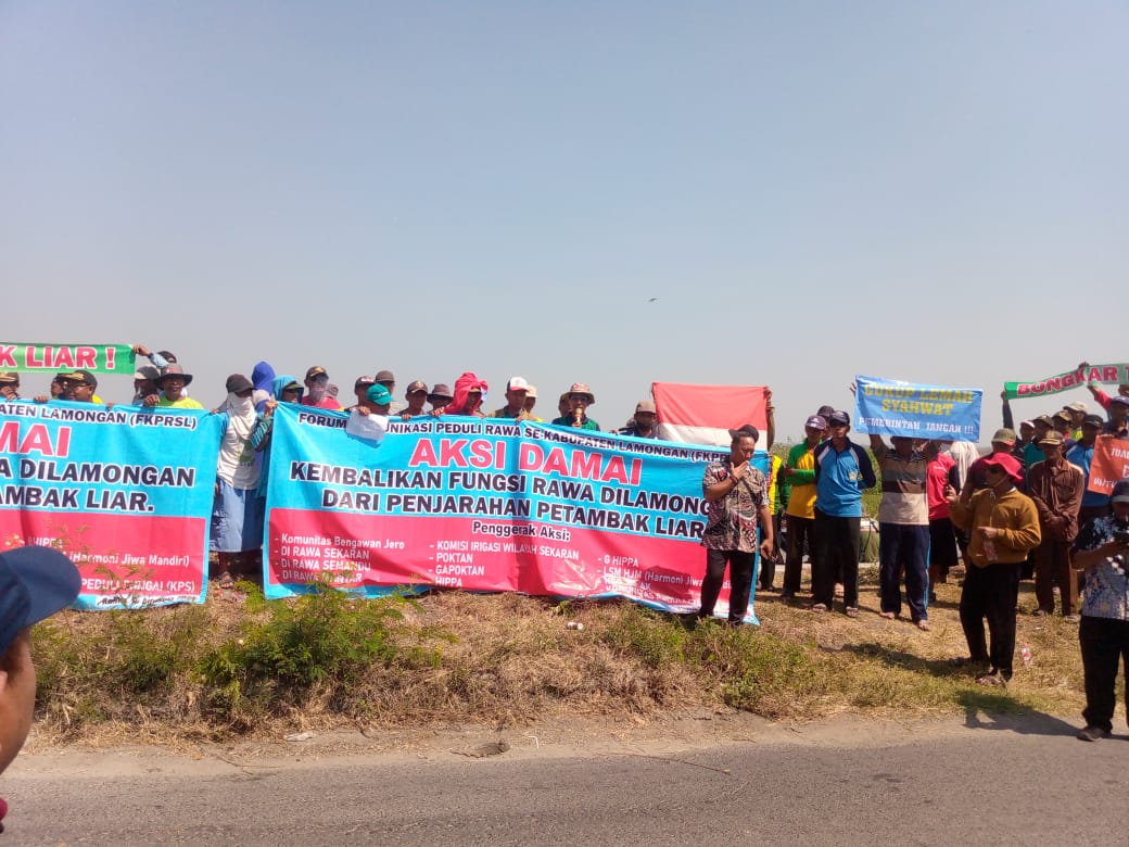 Aksi Demo, Tuntut Kembalikan Fungsi Rawa di Lamongan dari Penjarahan Petambak Liar