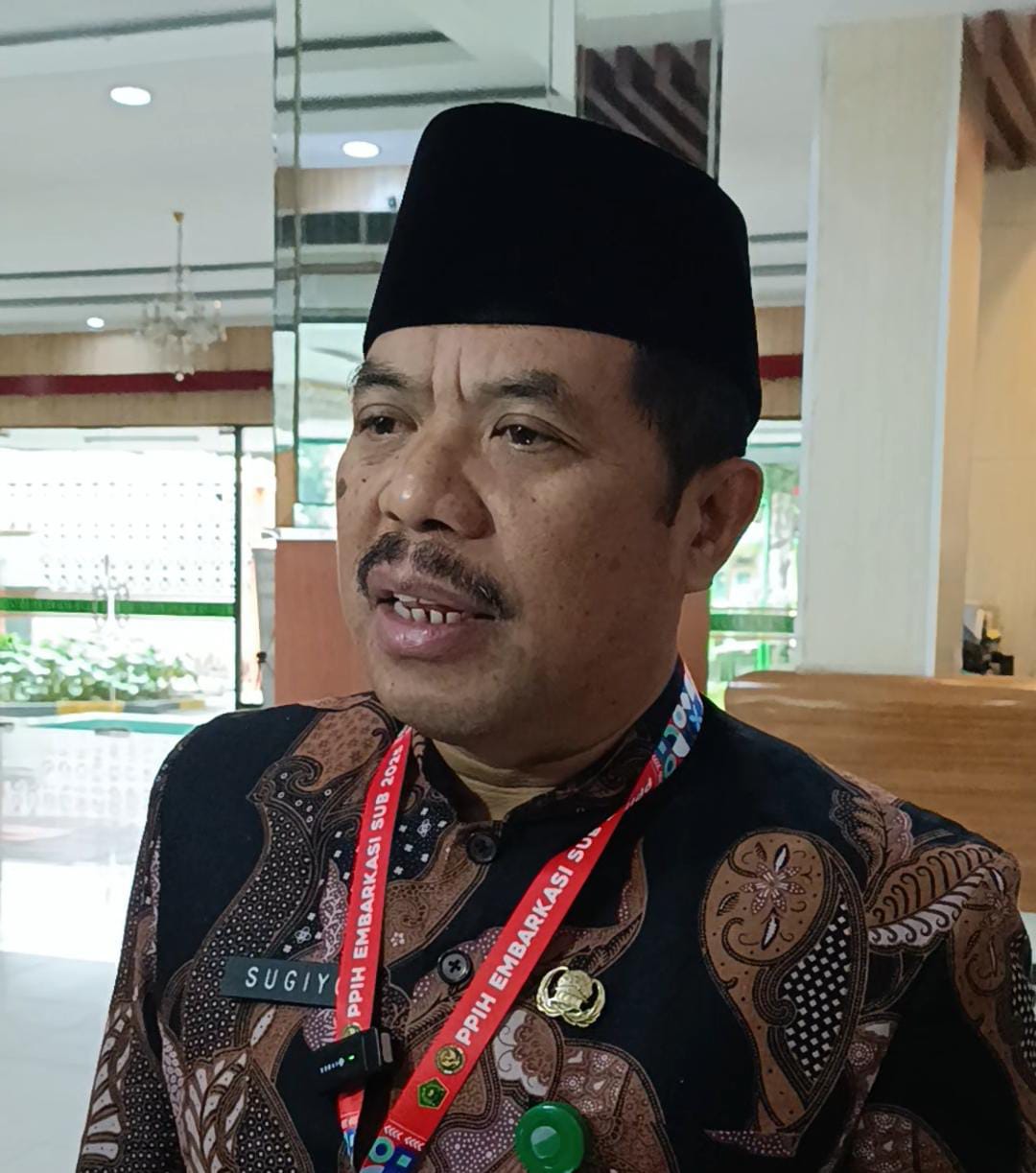 Duka Selimuti Debarkasi Surabaya: Dua Jemaah Haji Bangkalan Wafat di Pesawat, Ahli Waris Kantongi Dua Asuransi