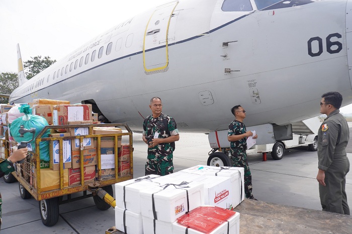  Bantuan Gempa NTT Lebih dari 2 Ton Diberangkatkan Lanud Abd Saleh dari Malang