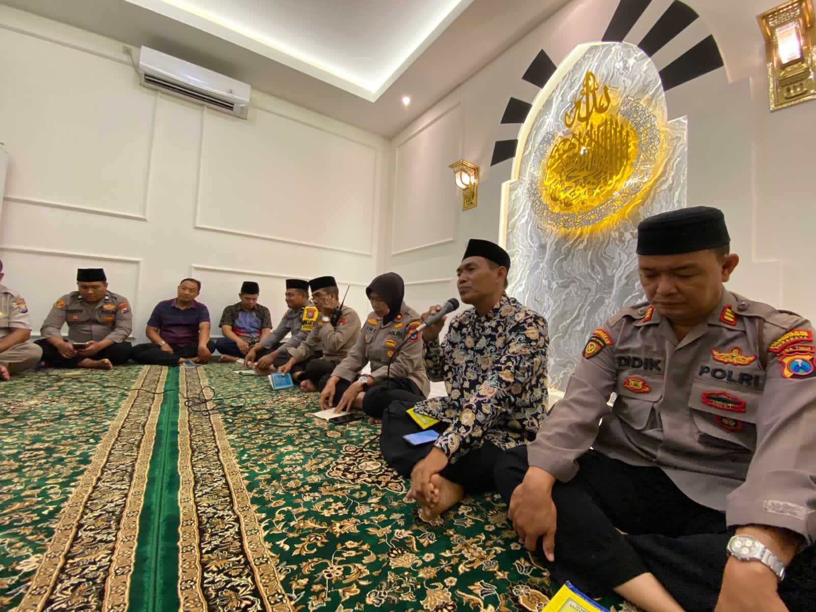 Polsek Karangpilang Gelar Doa Bersama dan Pembacaan Yasin Tahlil di Bulan Ramadan