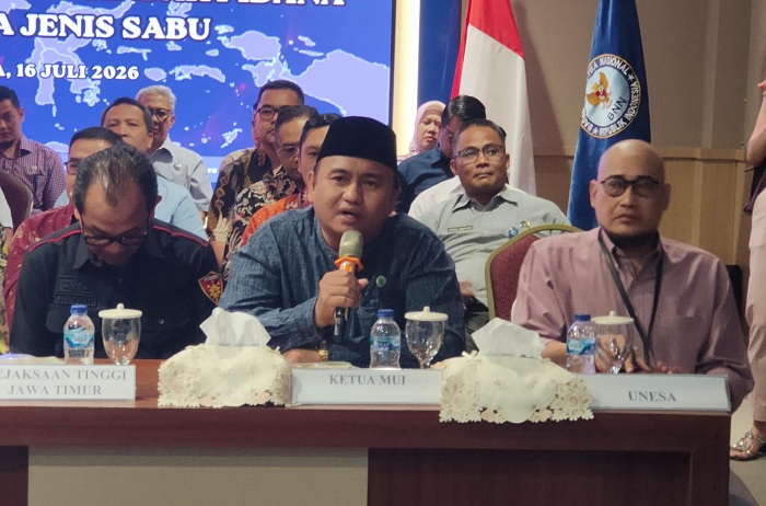 MUI Jatim Haramkan Penggunaan Rokok Elektrik di Ruang Publik