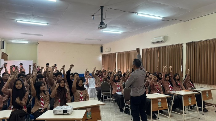 Polres Kediri Kota Ajak Pelajar Cerdas dan Bijak Manfaatkan Teknologi AI
