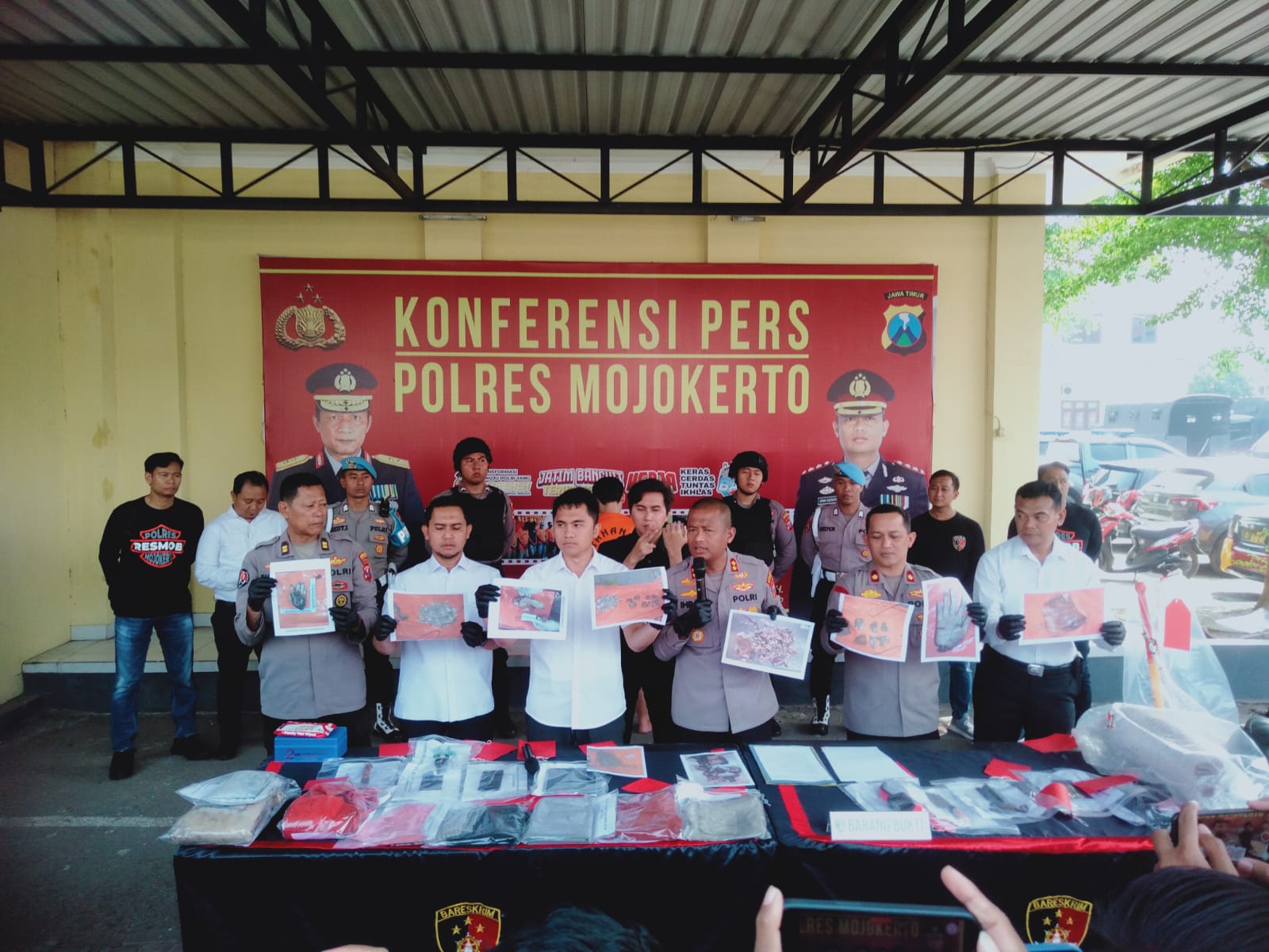 Polres Mojokerto Merilis Lengkap Kasus Mutilasi Pacet
