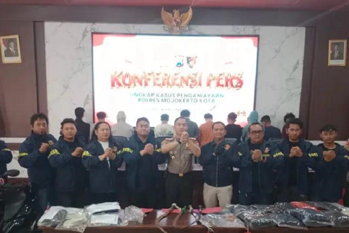 Konvoi Bersenjata Serang Angkringan di Mojokerto, 3 Orang Jadi Tersangka