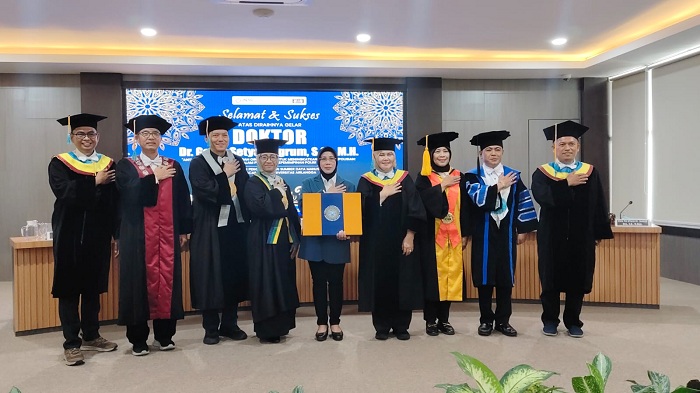 Kombespol Ganis Setyaningrum Raih Doktor Unair,  Tegaskan Peran Strategis Polwan