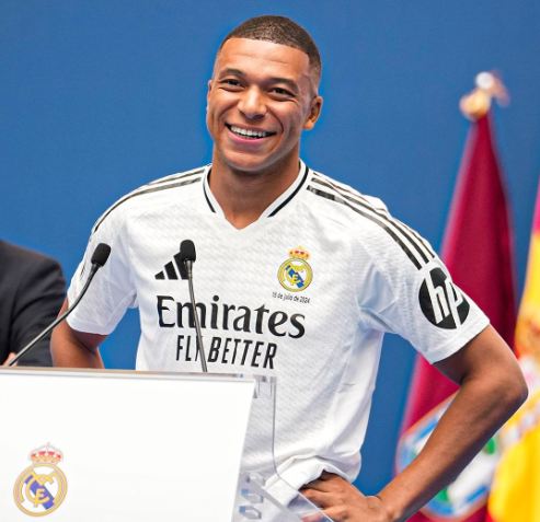 Uno, Dos, Tres: Pidato Mbappe yang Mengingatkan Fans Real Madrid kepada Idolanya Cristiano Ronaldo