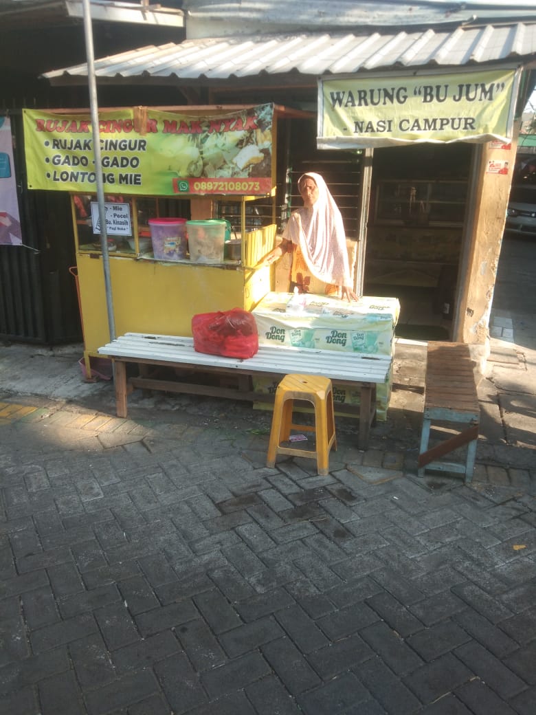 Usai Viral, Omset Penjual Rujak Cingur yang Gugat Wali Kota Surabaya Meningkat