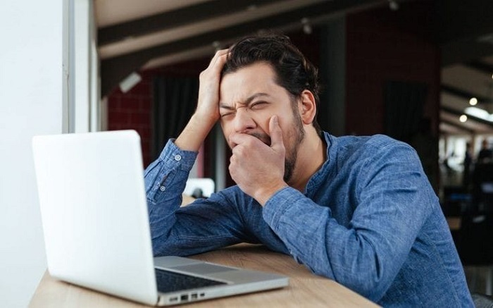 Ngantuk saat Bekerja? Stimulasi Titik Saraf Ini Bisa Usir Kantuk Cepat