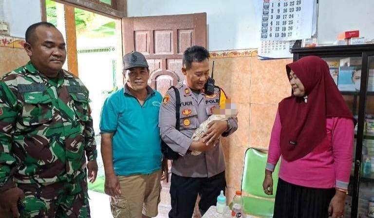 Warga Tiru Lor Gurah Digemparkan Penemuan Bayi
