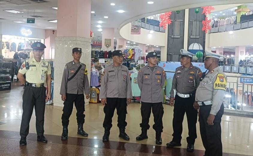 Polsek Simokerto Perketat Patroli di Mall ITC, Antisipasi Lonjakan Pengunjung Libur Panjang