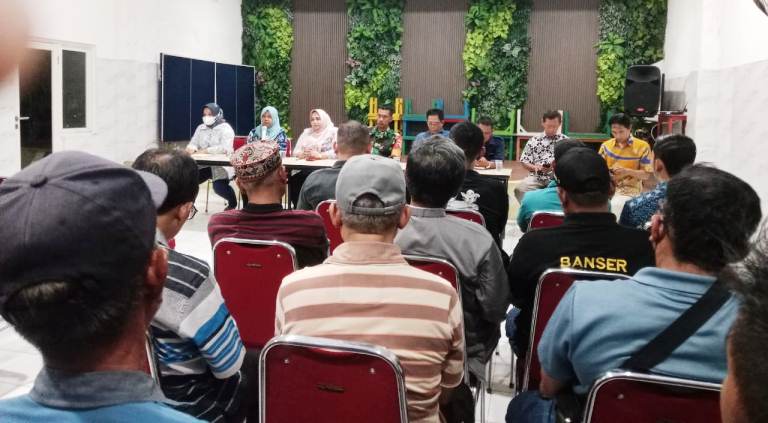 Warga Dupak Bangunrejo Dapat Jaminan Pelayanan Kesehatan, Joko Widodo: Jangan hanya Lips Service